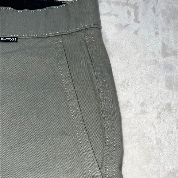 Hurley Men’s Sage  Green Cotton Blend Flat Front Shorts Casual Cut SZ 32 - Picture 5 of 10